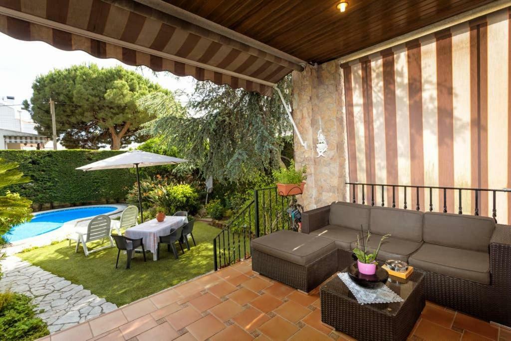 Villa Paquita Calella Exteriér fotografie